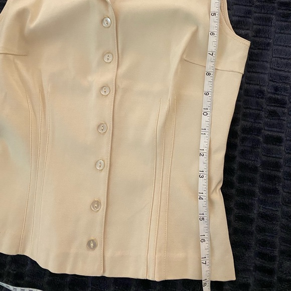 Brand New w/ Tags! Dressy Buttoned Vest Top - Picture 6 of 7